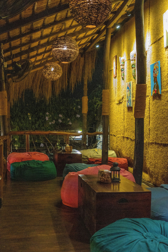 Others 5, Unwind Restaurant & Hostel, Katana