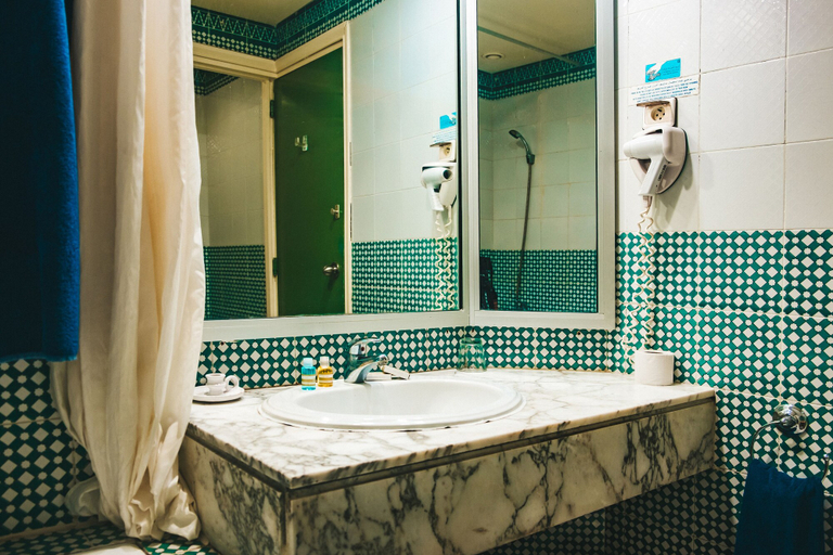 Bathroom, Tej Marhaba, Sousse Médina