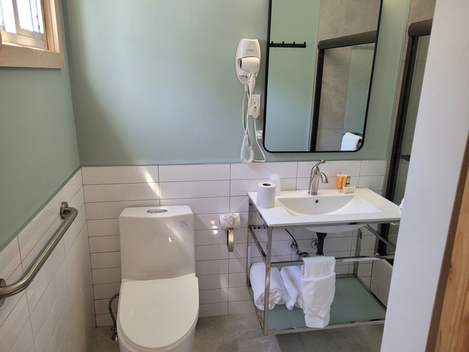 Bathroom 6