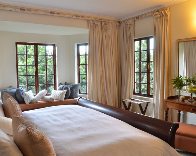 Bedroom 3, Highgrove House, Ehlanzeni