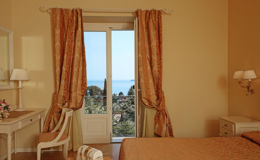 Bedroom 11