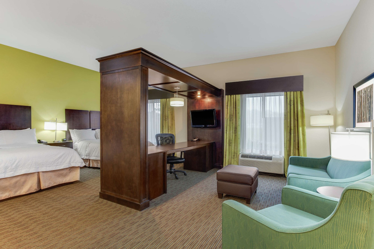 Bedroom 3, Hampton Inn Ozark, Dale