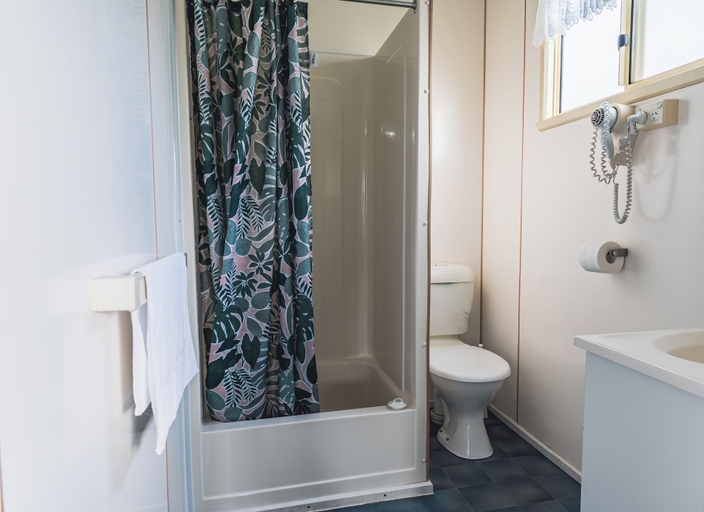 Bathroom 4, BIG4 Tassie Getaway Parks Stanley, Circular Head