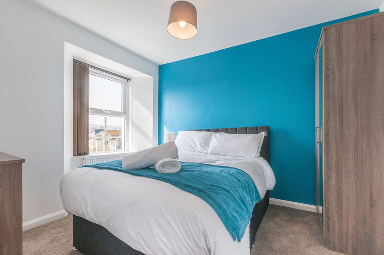 Bedroom 3, Five Way Apartments, Torbay
