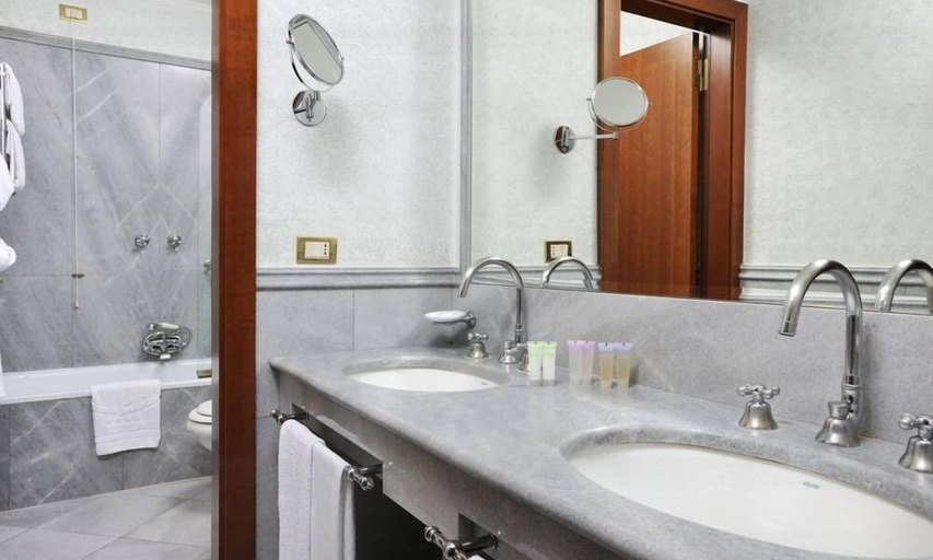 Bathroom 4, Mecenate Palace, Rome