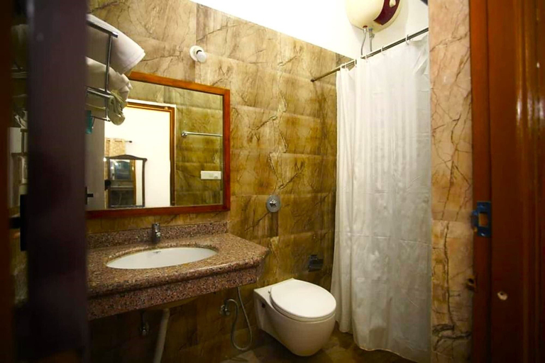 Bathroom, Reva Resorts & Holiday Homes, Chittoor