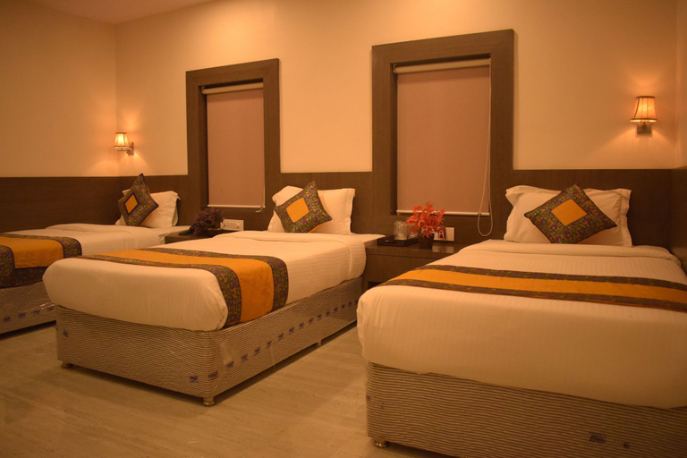 Bedroom 1, Hari Vilaas, Varanasi