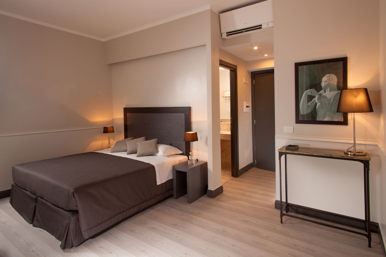 Bedroom 3, Nazionale 51 - Group, Rome