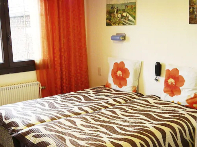 Bedroom 4, Hotel Paris Star, Val-de-Marne