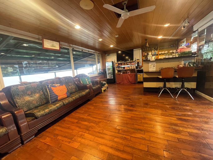 Food & Drinks 4, Emmanuel Farm House, Nantou