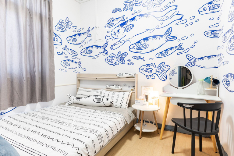 Bedroom 3, moon walks slowly, Tainan
