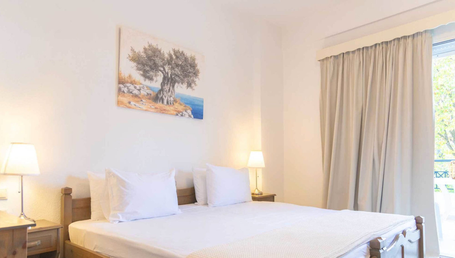 Bedroom 2, Anastasia Studios, Central Macedonia