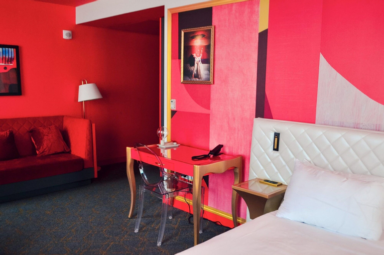 Bedroom 27