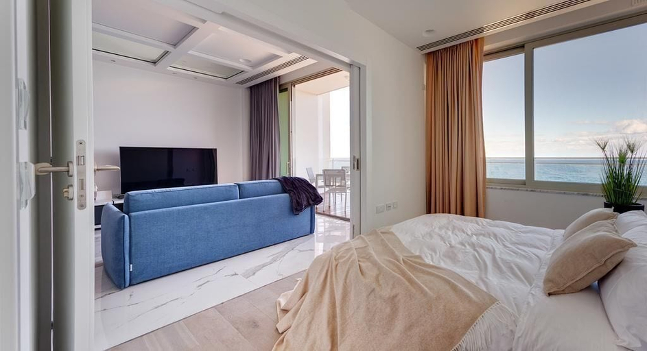 Others 5, Stunning Apt Sea Views in Tigne Point, With Pool