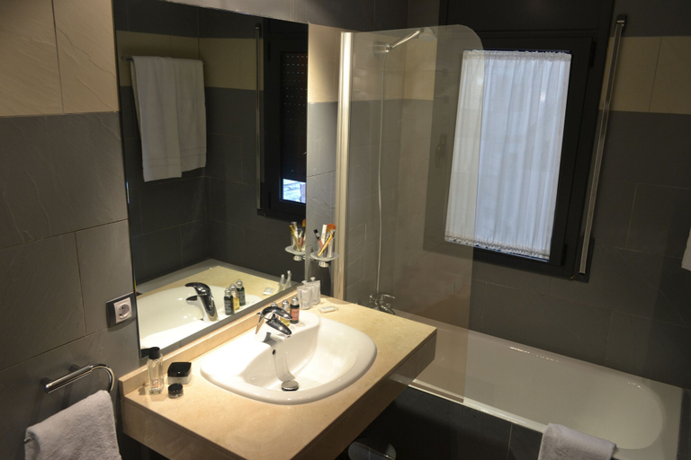 Bathroom 5, Pierre & Vacances Andorra Sunari Peretol