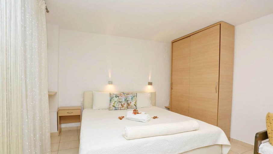 Bedroom 3, Anastasia Studios, Central Macedonia