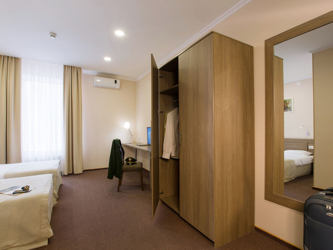 Bedroom 2, Hotel Platov on Dubovskogo, Novocherkassk