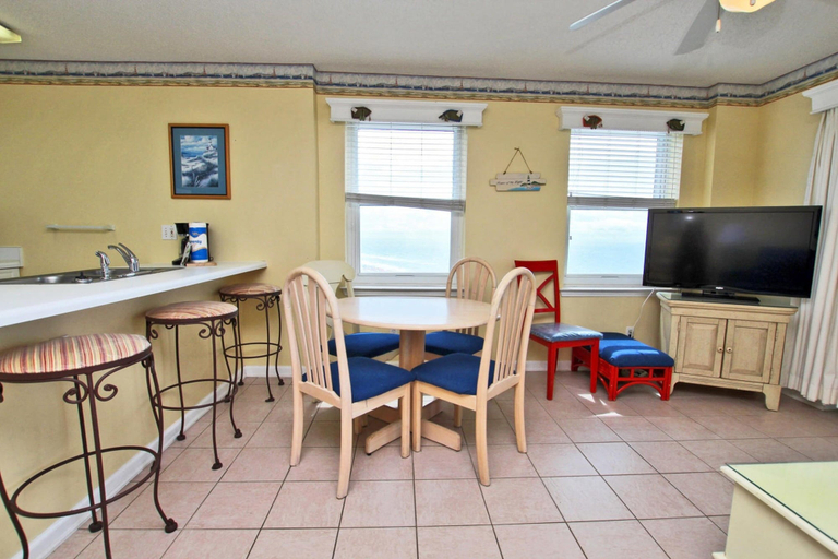Others 4, Tradewinds 901, Baldwin