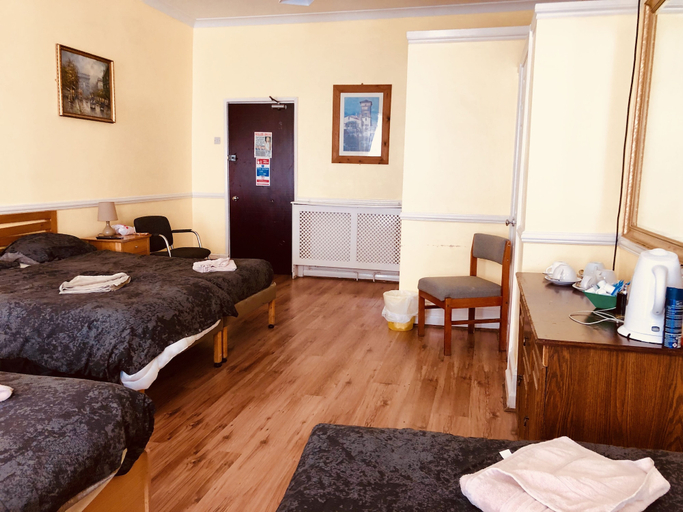 Bedroom 3, Castle Lodge Guest House, Sefton