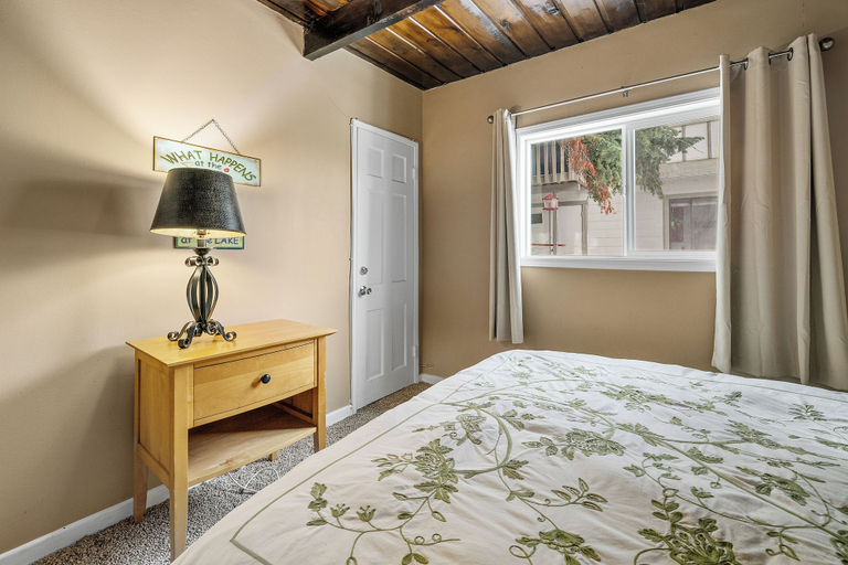Bedroom 4, Bears Eye View, San Bernardino