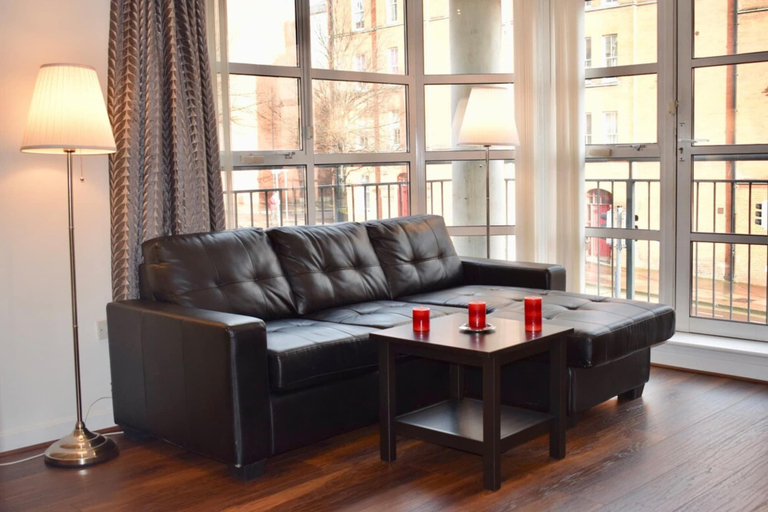 Others 3, 2 Bed Historical Christchurch With Parking, Dublin