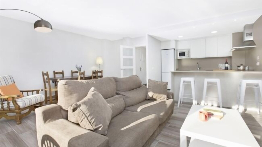 Others 5, Apartamento Illa 58, Girona