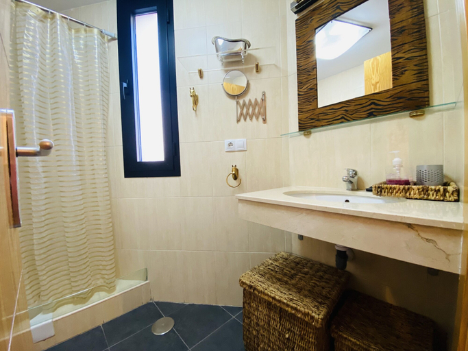 Bathroom 4, Snow Comfort Edificio Monte Gorbea, Granada
