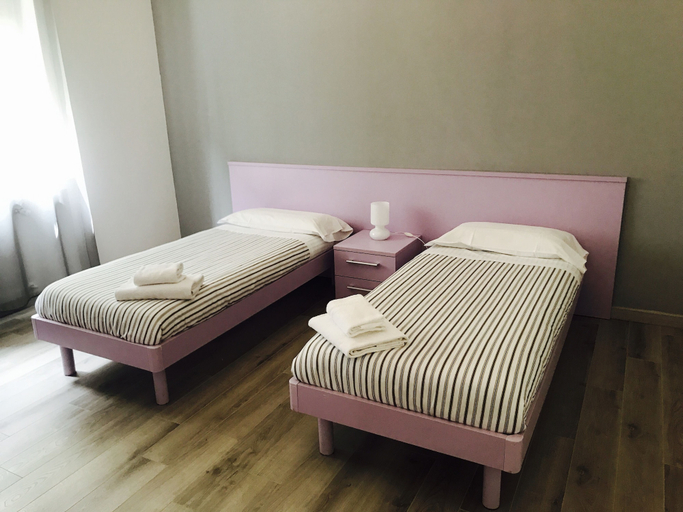 Bedroom 3, Simoni 10, Verona