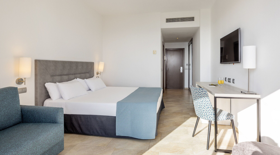 Bedroom 3, Hotel ILUNION Calas De Conil, Cádiz