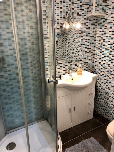 Bathroom, Apartamento frente a la playa de Platja d’Aro, Girona