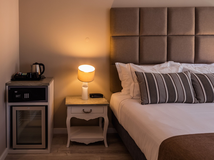 Bedroom 3, Vila Garden Guesthouse, Lisbon