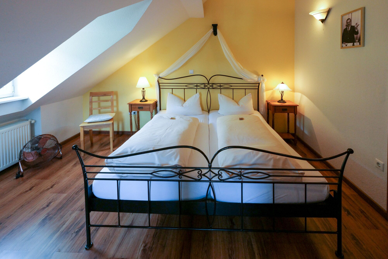 Bedroom 3, Hotel Alte Bürgermeisterei, Cochem-Zell
