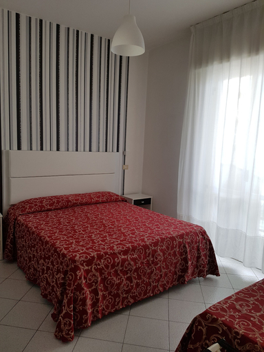 Bedroom 3, Hotel Mizar, Rimini