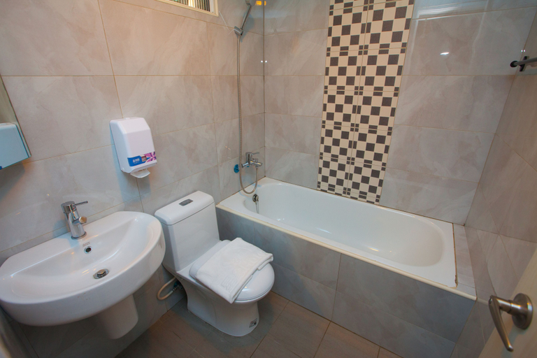 Bathroom 5, S&E Hotel, Tainan