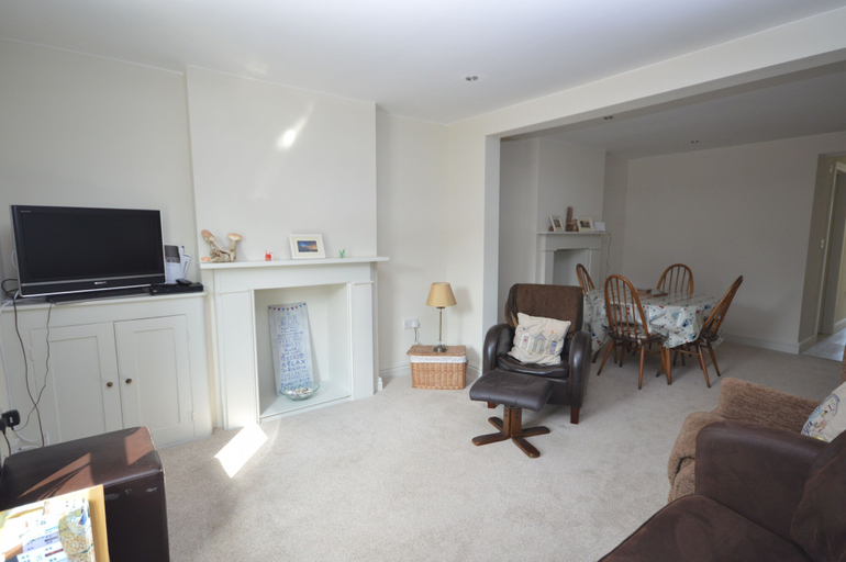 Others 5, Sands Cottage, Isle of Wight