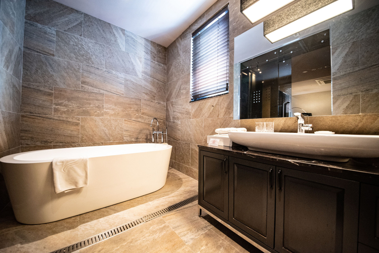 Bathroom 5, Best Louis Hamilton Hotel Haeundae, Haeundae