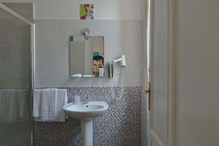 Bathroom 5, Afea Art & Rooms, Palermo