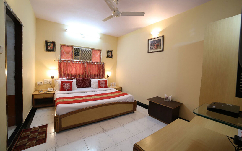 Bedroom 4, Yorkshire inn, Sirohi