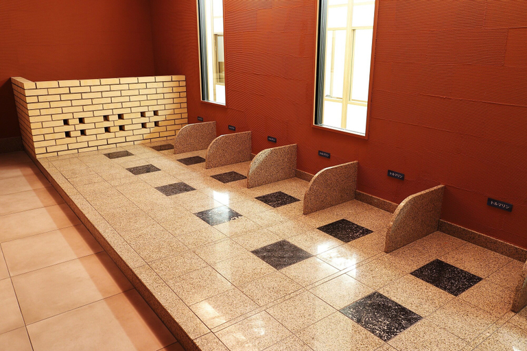 Bathroom 3, Tennenonsen U-neru, Narashino