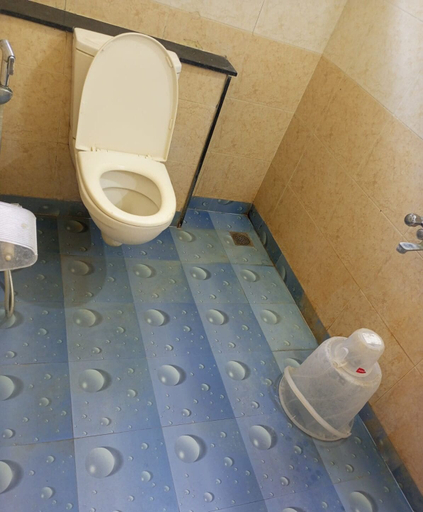 Bathroom 5, GT Residency Pondybazaar, Chennai