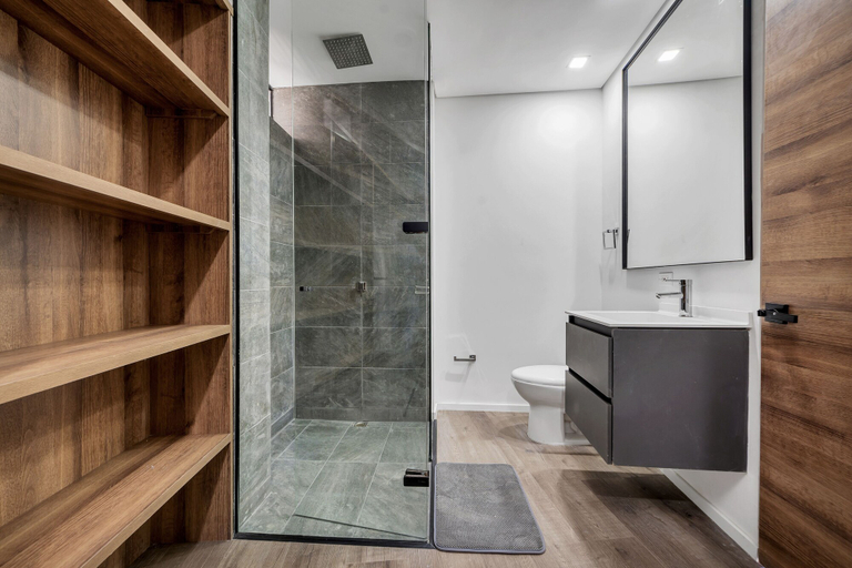 Bathroom 3, Apartment Olive Country Living by HOUSY HOST, Retiro