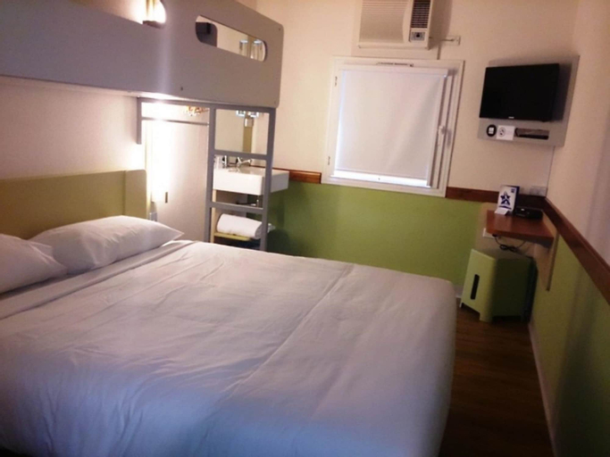 Bedroom 10