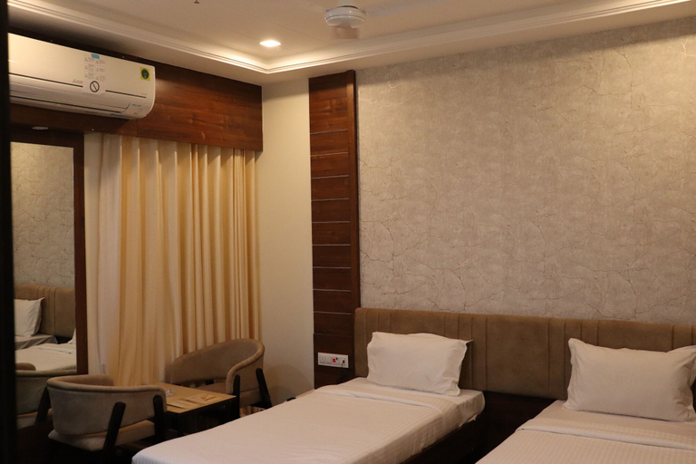 Bedroom 2, Hotel Manglam, Barmer