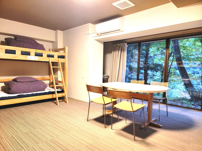 Bedroom 4, K's House Nikko - Kinugawa Onsen Hostel, Nikkō