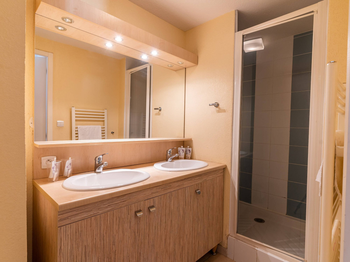 Bathroom 3, Vacanceole Residence L'Ile d'Or, Var