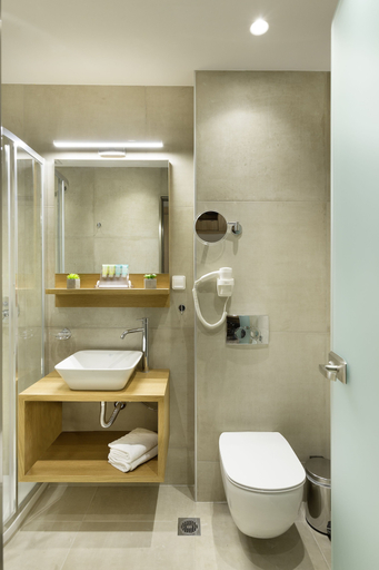 Bathroom 4, Hotel Jason Inn, Attica