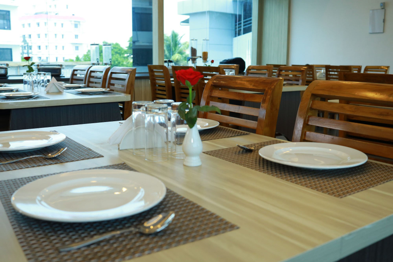 Food & Drinks 5, Goodland Elegance, Thiruvananthapuram