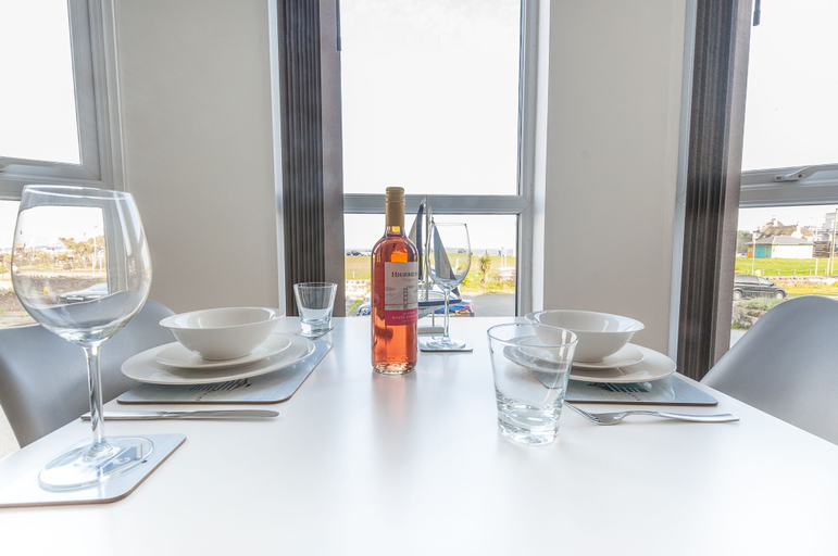 Food & Drinks, Five Way Apartments, Torbay