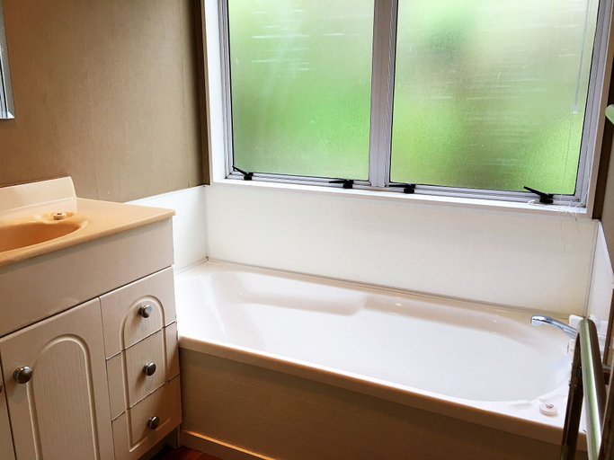 Bathroom 4, Sunny Home, Waitakere
