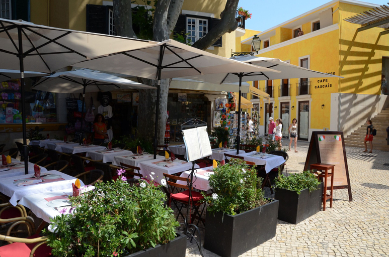 Food & Drinks, Cascais Downtown Apartment with sea view, Cascais